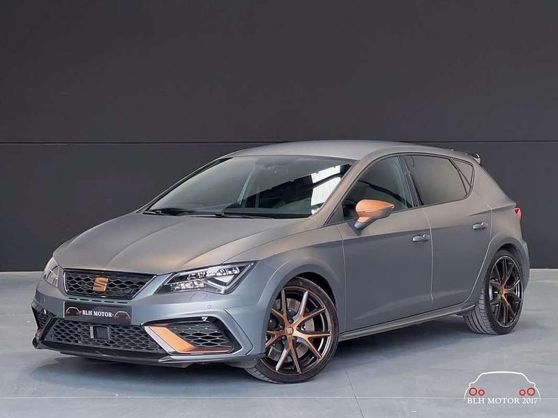 Usado Seat Leon CUPRA 300 CV (220 kW) 2018 Gris / plata Berlina