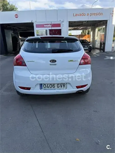 Usado Kia Ceed Active 115 CV (84 kW) 2009 Blanco Utilitario