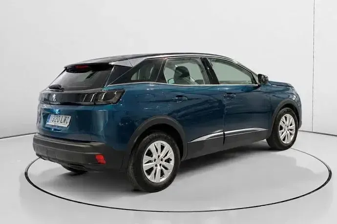 Usado Peugeot 3008 Active 130 CV (95 kW) 2022 SUV