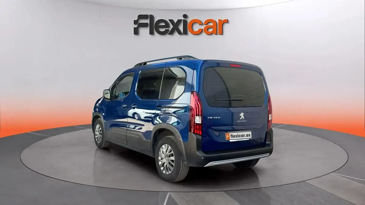 Usado Peugeot Rifter Allure 131 CV (96 kW) 2022 Azul Monovolumen
