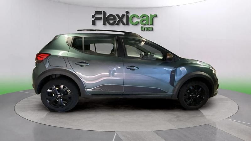 Usado Dacia Sandero Extreme 101 HP (74 kW) 2025 Cinzento Sedan