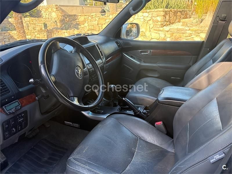 Usado Toyota Land Cruiser 166 CV (122 kW) 2007 Gris / plata SUV