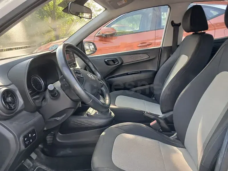 Usado Hyundai i10 67 CV (49 kW) 2022 Blanco Utilitario