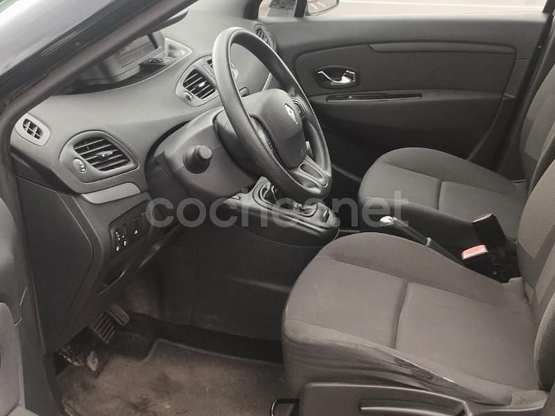 Usado Renault Scénic III Business 110 CV (80 kW) 2013 Negro Monovolumen
