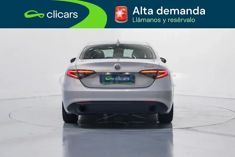 Usado Alfa Romeo Giulia Sprint 160 CV (117 kW) 2023 Blanco Berlina