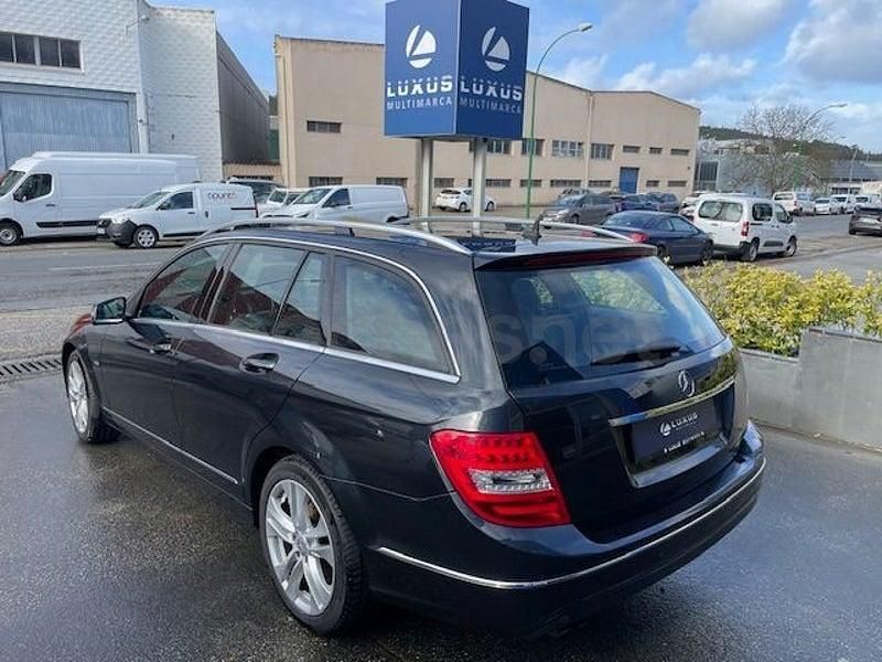 Usado Mercedes C200 Avantgarde 136 CV (100 kW) 2012 Gris / plata Familiar