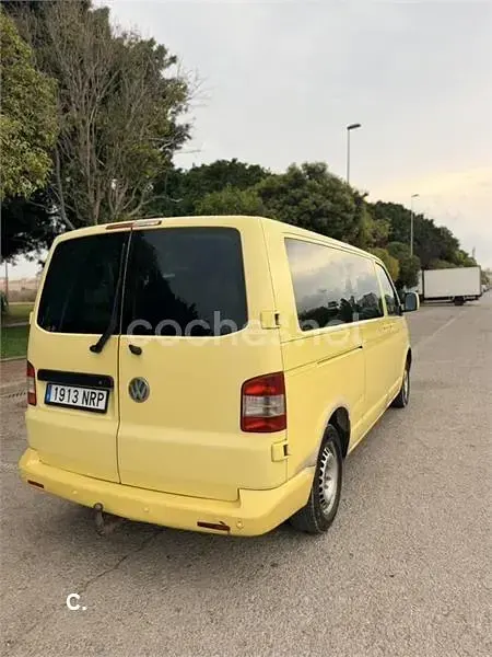 Usado VW Caravelle 150 CV (110 kW) 2026 Amarillo Van
