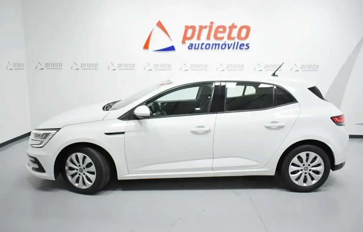 Usado Renault Mégane IV Life 116 CV (85 kW) 2021 Blanco Utilitario