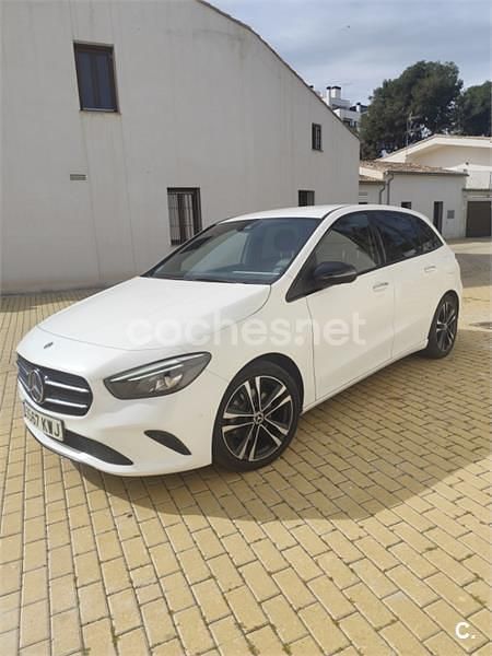 Usado Mercedes B200 170 CV (125 kW) 2019 Blanco Monovolumen