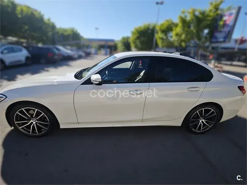 Usado BMW 320 Comfort Edition 190 CV (139 kW) 2019 Blanco Berlina