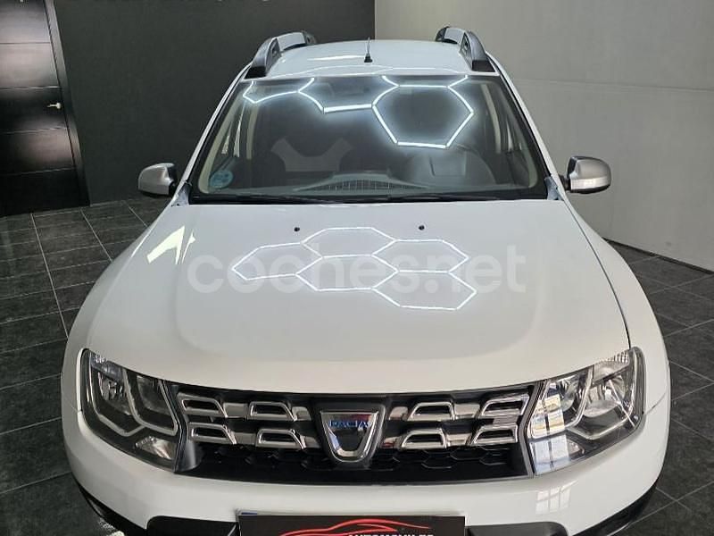 Usado Dacia Duster Lauréate 125 CV (91 kW) 2018 Blanco SUV