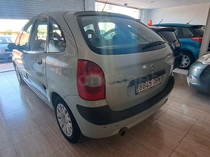 Usado Citroën Xsara Picasso Exclusive 90 CV (66 kW) 2005 Azul Monovolumen