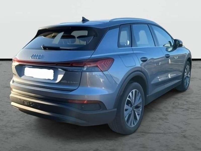 Usado Audi Q4 e-tron 208 kW (283 HP) 2025 Azul SUV