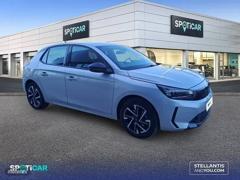 Usado Opel Corsa 100 CV (73 kW) 2025 Plateado Utilitario