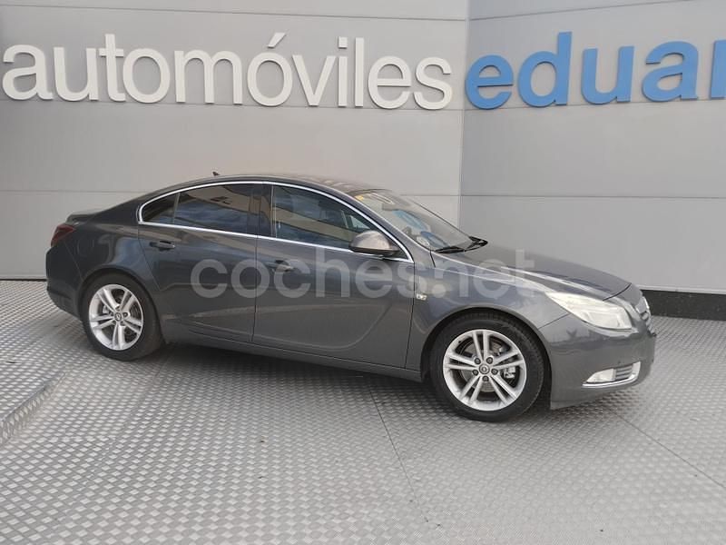 Gris / plata Usado 2011 Opel Insignia Sport Berlina | 6500 € (Precio justo) - Imagen 1/4