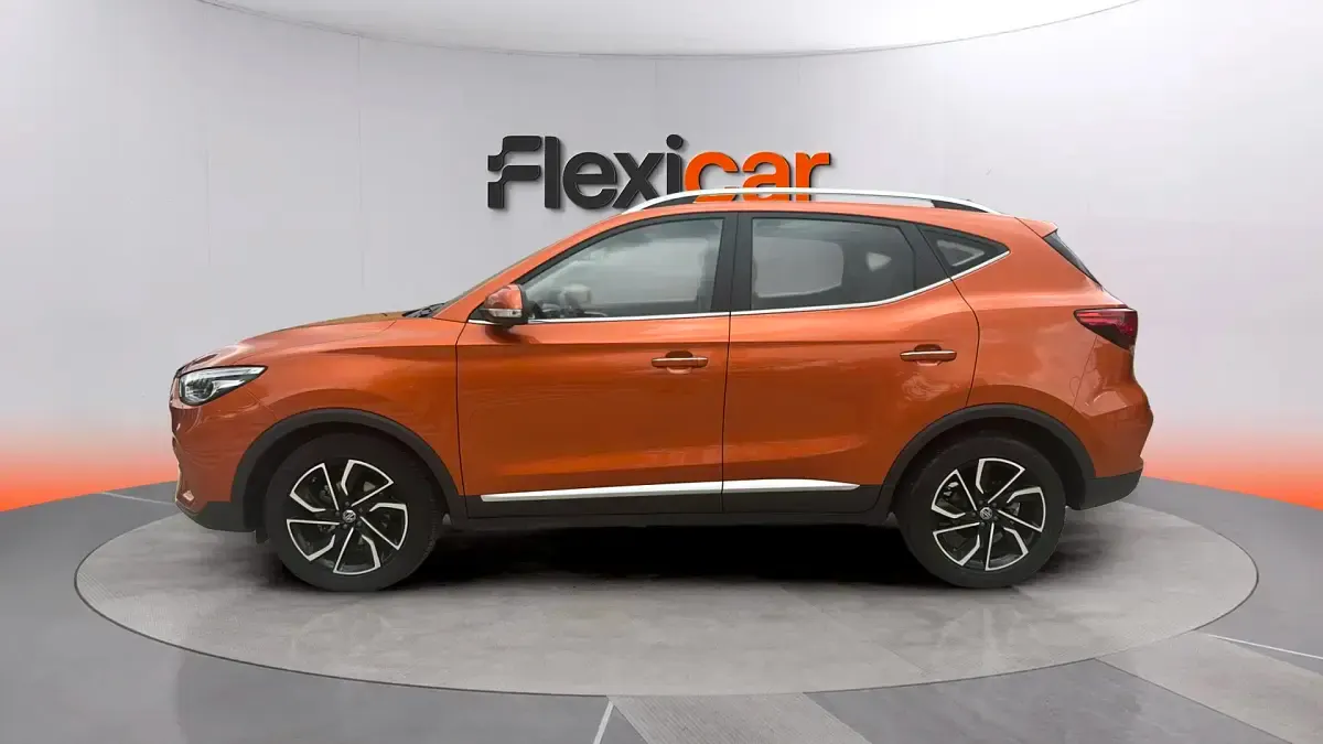 Usado MG ZS Luxury 106 CV (77 kW) 2023 Naranja SUV