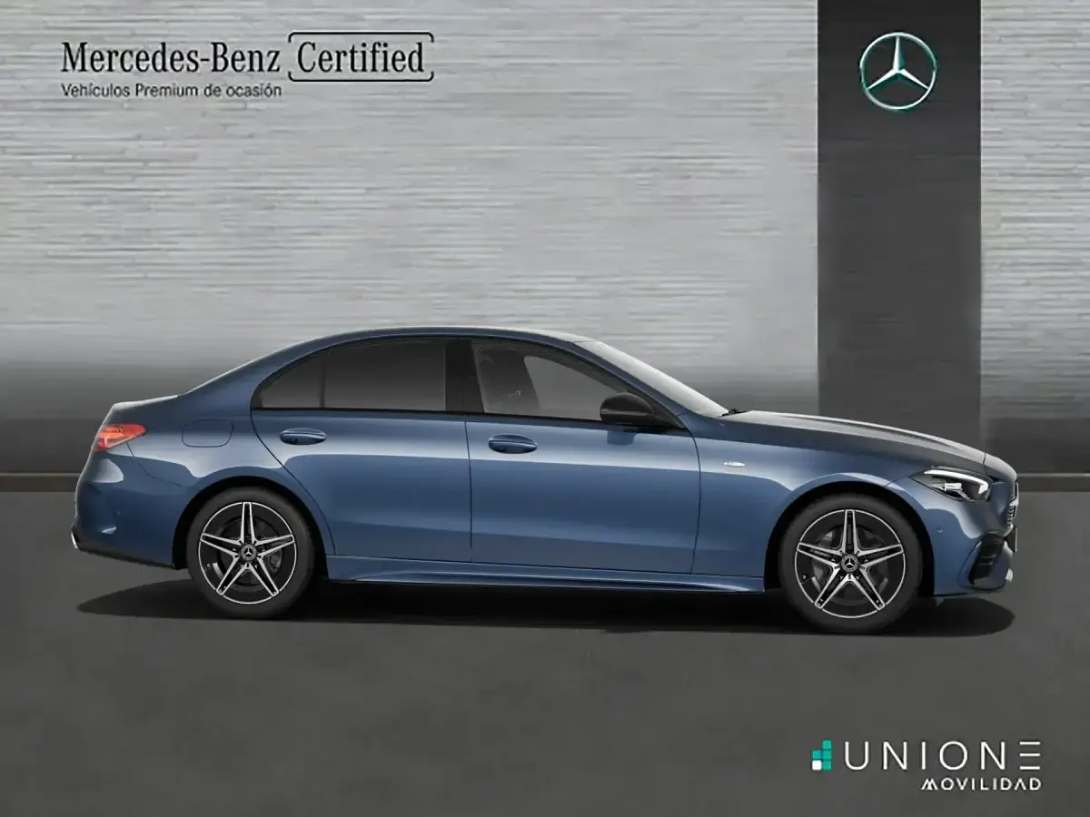Nieuw Mercedes E300 320 PK (235 kW) 2025 Blauw Sedan