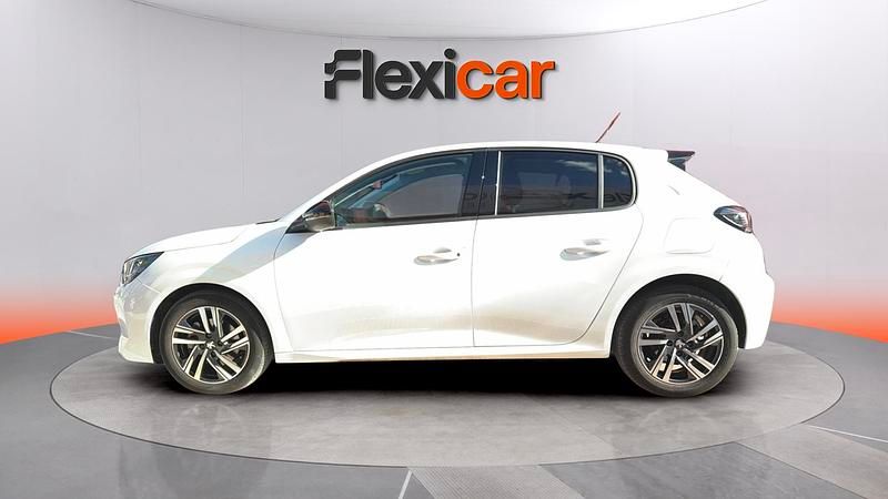 Usado Peugeot 208 Active 102 CV (75 kW) 2023 Blanco Utilitario