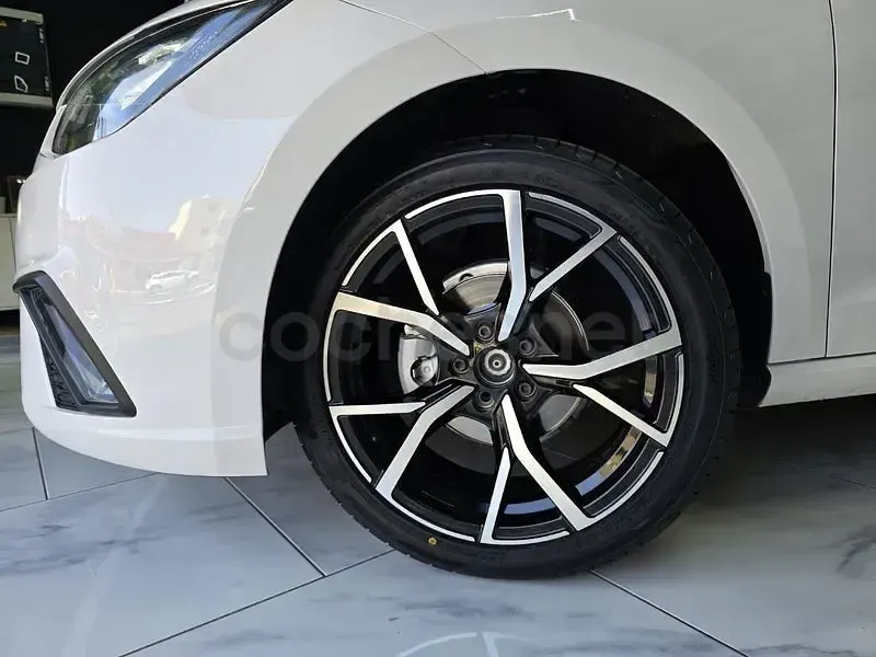 Usado Seat Ibiza Reference 80 CV (58 kW) 2022 Blanco Utilitario