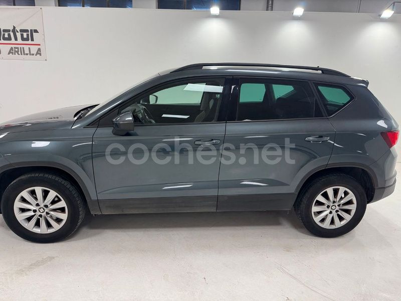 Usado Seat Ateca Reference 115 CV (84 kW) 2019 Gris / plata SUV