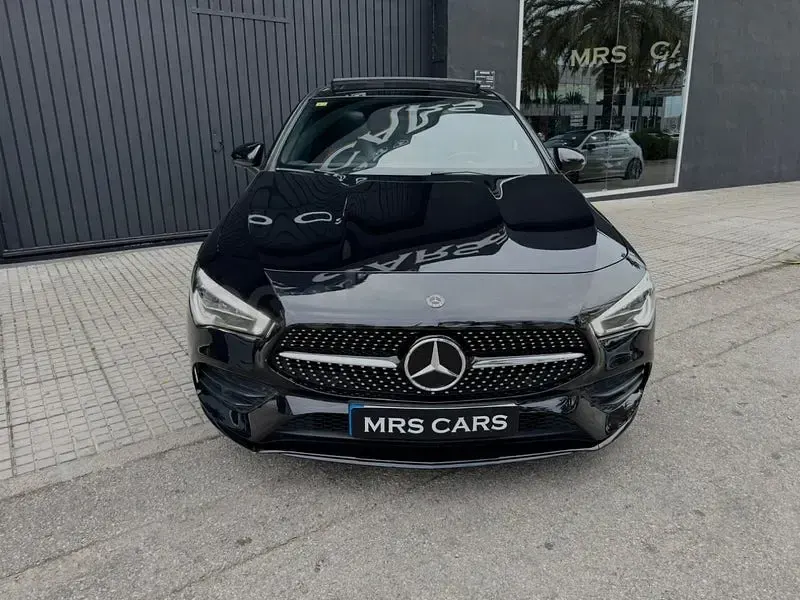 Usado Mercedes CLA200 163 CV (119 kW) 2020 Negro Berlina