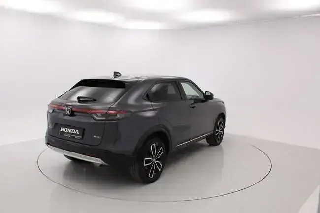 Usado Honda HR-V Advance 131 CV (96 kW) 2022 Gris / plata SUV