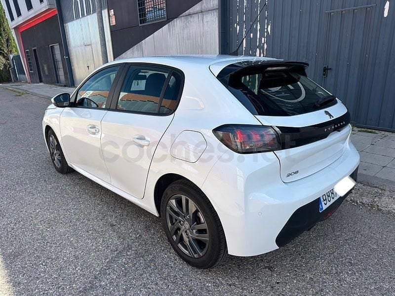 Usado Peugeot 208 Allure 100 CV (73 kW) 2022 Blanco Utilitario