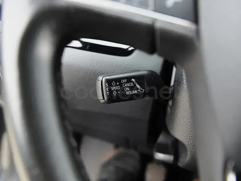 Usado Seat Alhambra Style 150 CV (110 kW) 2020 Gris / plata Monovolumen