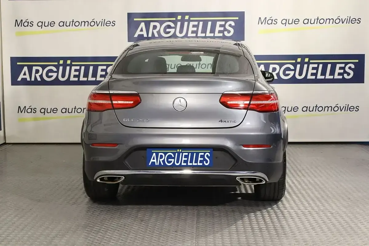 Usado Mercedes GLC250 211 CV (155 kW) 2019 Gris SUV