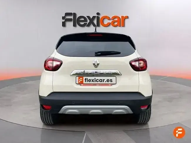 Usado Renault Captur LIMITED 120 CV (88 kW) 2018 Beige SUV