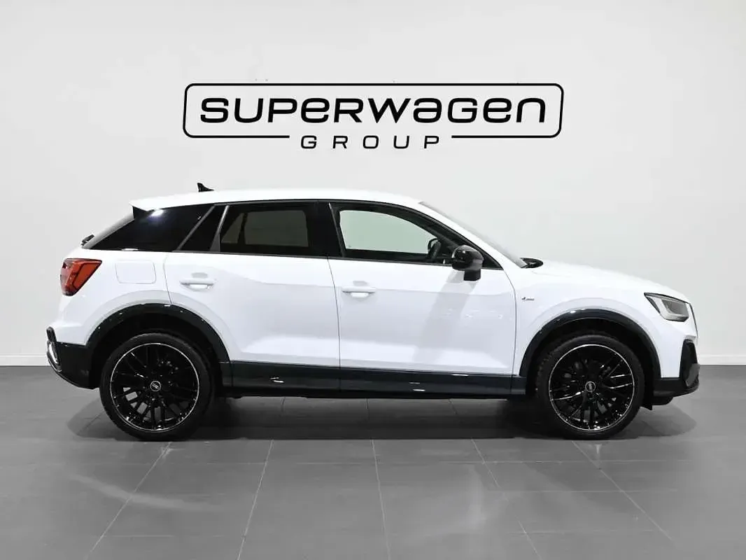 Usado Audi Q2 150 CV (110 kW) 2021 Blanco SUV