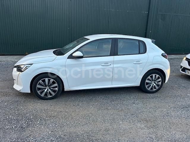 Usado Peugeot 208 Active 100 CV (73 kW) 2020 Blanco Utilitario