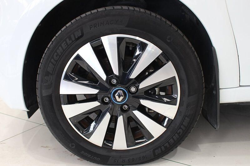 Usado Renault Twingo Zen 59 kW (81 CV) 2021 Blanco Utilitario