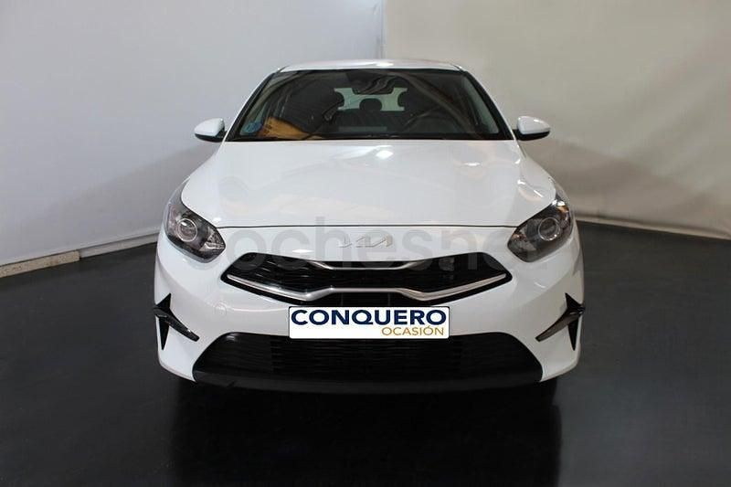 Usado Kia Ceed 136 CV (100 kW) 2023 Blanco Utilitario
