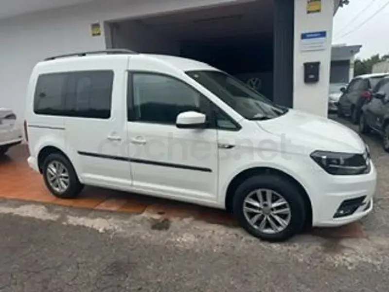 Usado VW Caddy Edition 102 CV (75 kW) 2018 Blanco Monovolumen