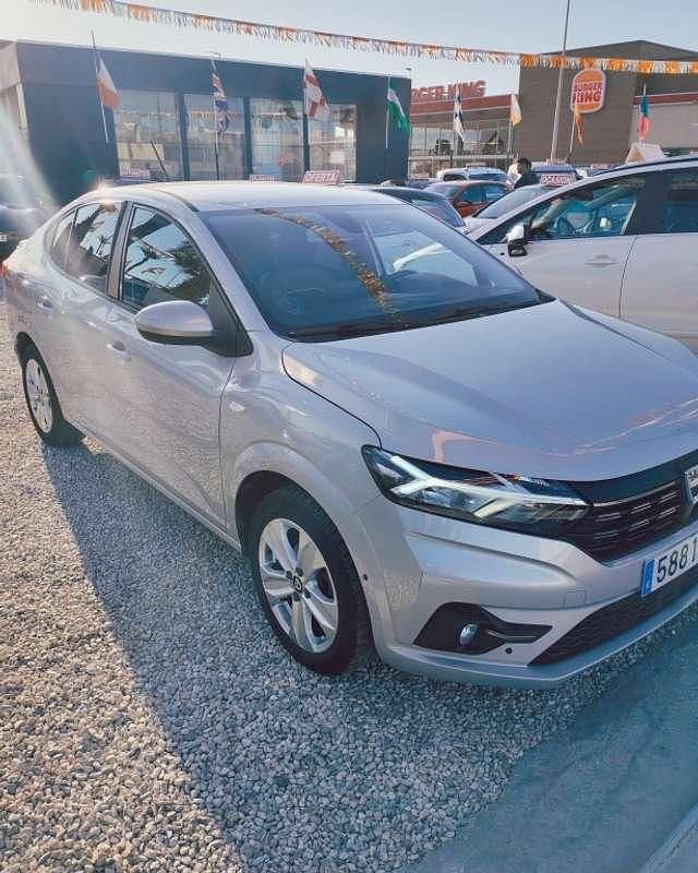 Usado Dacia Logan Essentiel 92 CV (67 kW) 2022 Gris Berlina