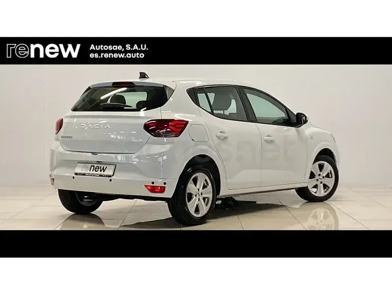 Usado Dacia Sandero Expression 101 CV (74 kW) 2023 Blanco Berlina