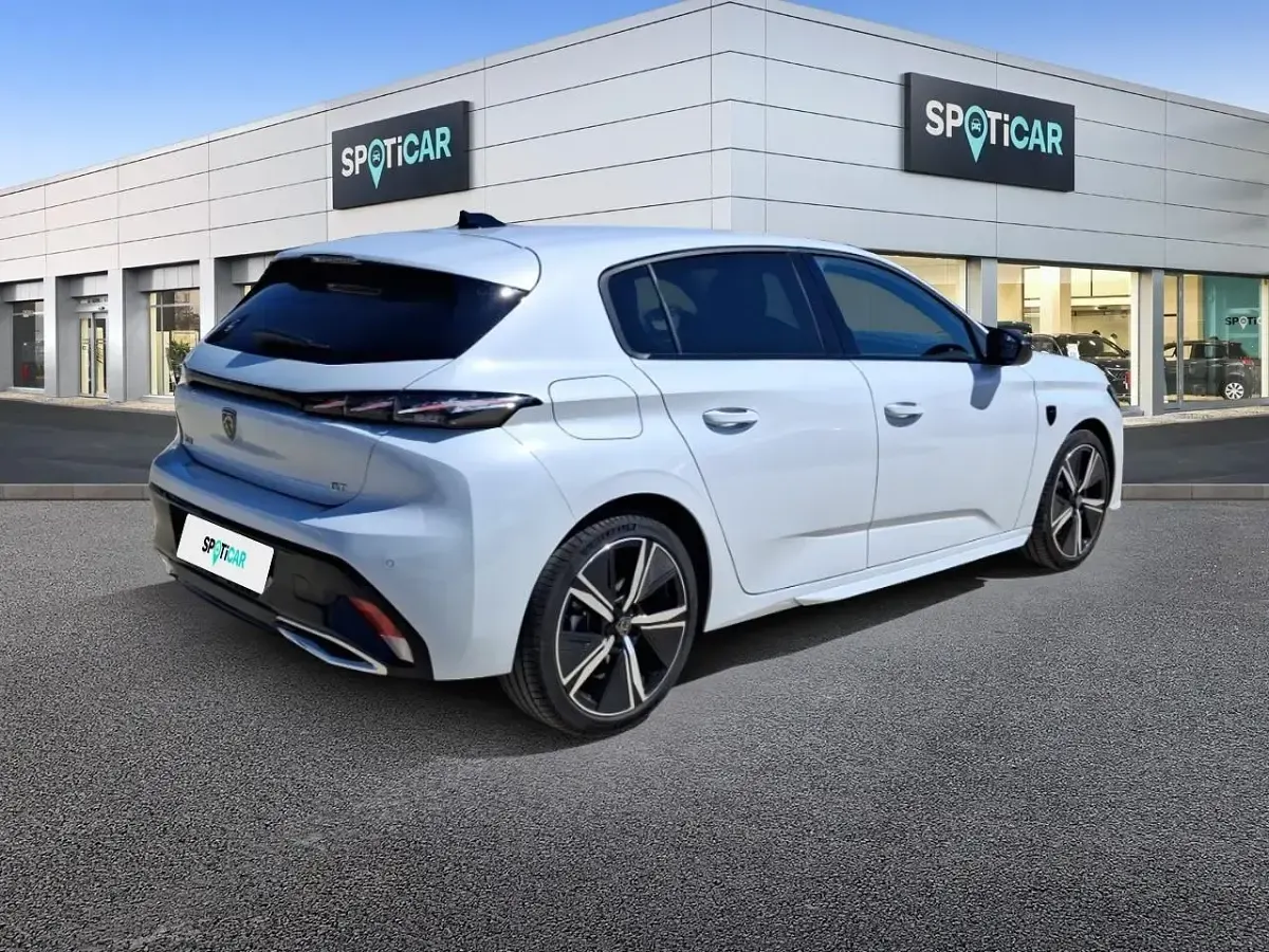 Usado Peugeot 308 GT 130 CV (95 kW) 2025 Blanco Berlina