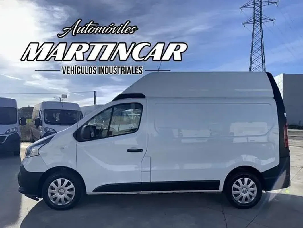 Usado Renault Trafic 125 CV (91 kW) 2019 Blanco Monovolumen