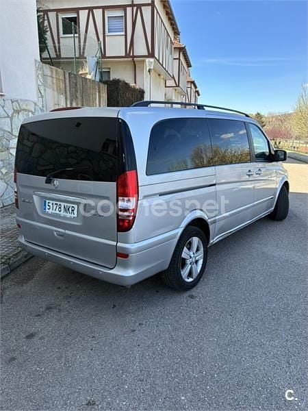 Usado Mercedes Viano 116 CV (85 kW) 2010 Gris / plata Monovolumen