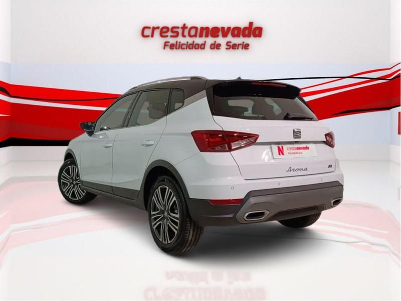 Usado Seat Arona FR 110 CV (80 kW) 2024 Blanco SUV