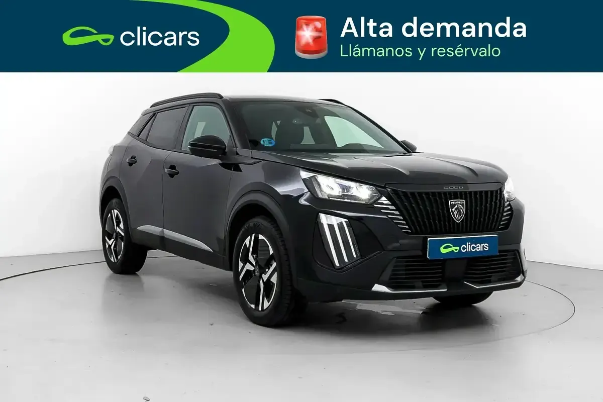 Usado Peugeot 2008 Allure 136 CV (100 kW) 2025 Negro SUV