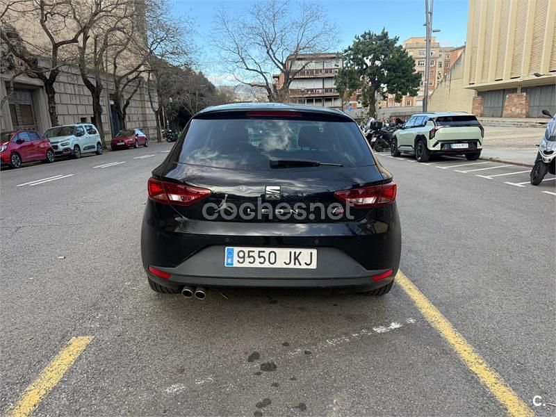 Usado Seat Leon FR 150 CV (110 kW) 2015 Negro Berlina