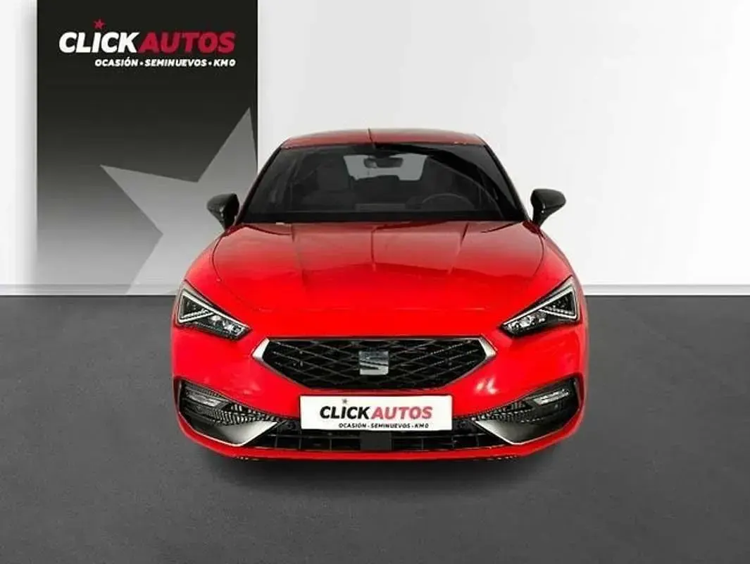 Usado Seat Leon FR 131 CV (96 kW) 2023 Rojo Berlina