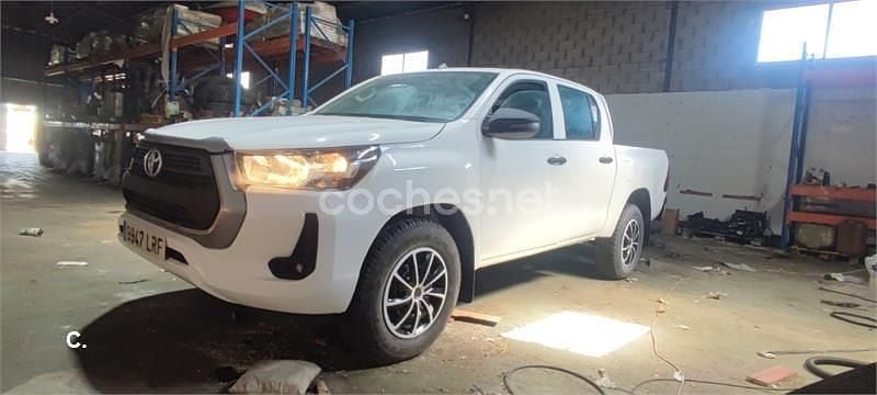 Usado Toyota HiLux Plus 150 CV (110 kW) 2021 Blanco Pickup/Camioneta