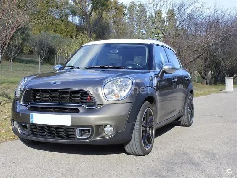 Usado Mini Cooper S Countryman 184 CV (135 kW) 2011 Marrón SUV