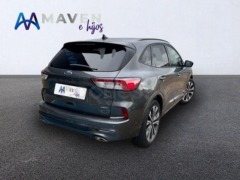 Usado Ford Kuga ST-Line X 225 CV (165 kW) 2023 Gris / plata SUV