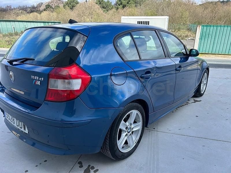 Usado BMW 118 122 CV (89 kW) 2005 Azul Utilitario