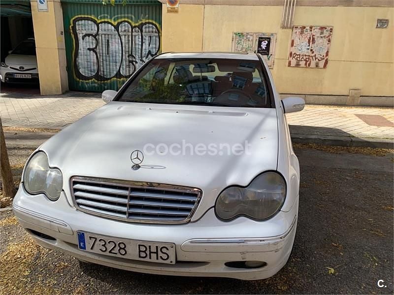Blanco Usado 2001 Mercedes C270 Elegance Berlina | 2500 € (Precio justo) - Imagen 1/2