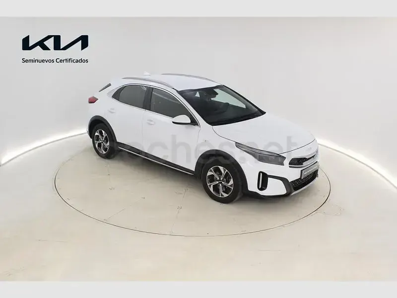 Usado Kia XCeed 140 CV (102 kW) 2025 Blanco SUV